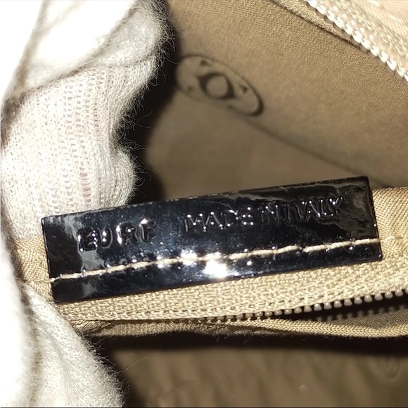 Cartier Elegant Black Women's Handbag - Picture 6 of 6